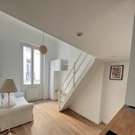 Une pièce dans un immeuble de rapport à Marseille, après rénovation